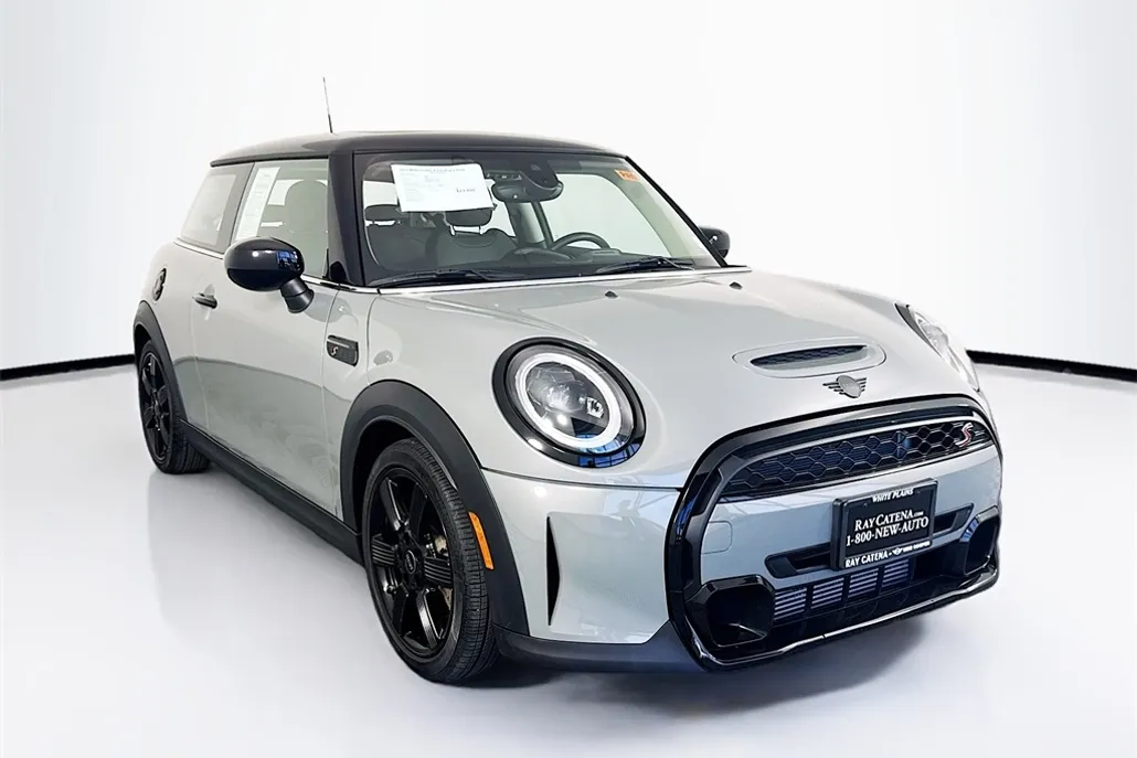 2023 Mini Cooper Hardtop S photo 1