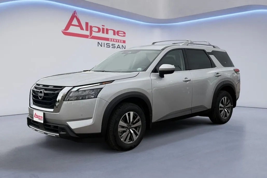 2025 Nissan Pathfinder SL photo 1