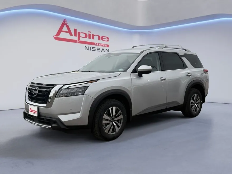 2025 Nissan Pathfinder SL photo 1