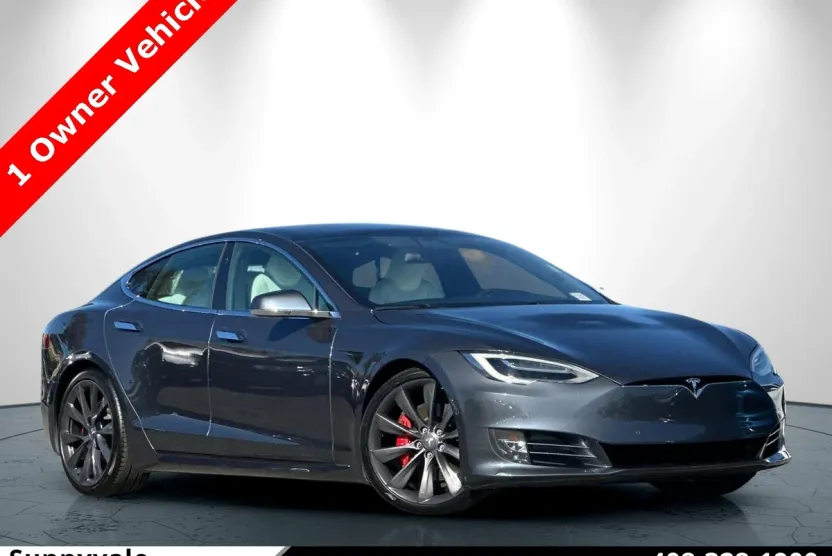 2020 Tesla Model S Performance photo 1