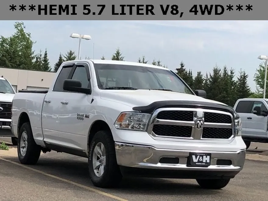 2017 Ram 1500 SLT photo 1