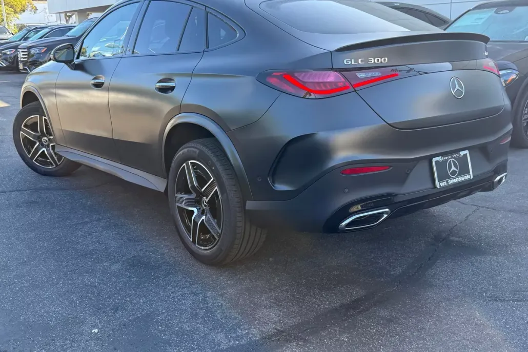 2026 Mercedes Benz GLC 300 4MATIC photo 1