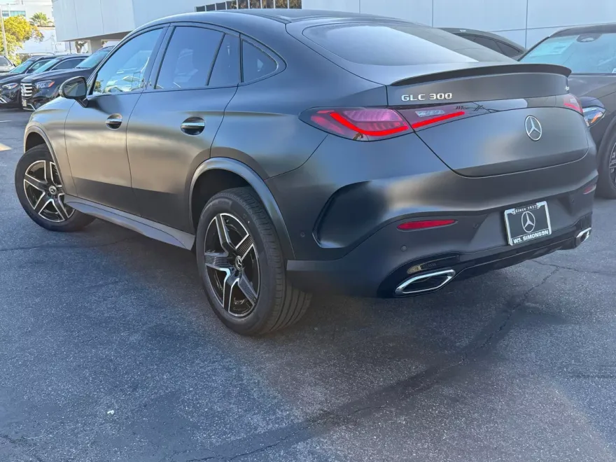 2026 Mercedes Benz GLC 300 4MATIC photo 1