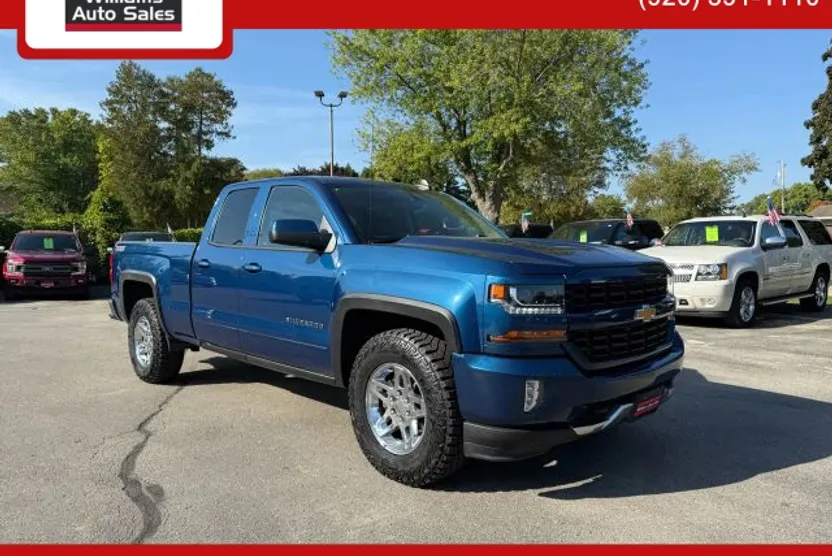 2017 Chevrolet Silverado 1500 Z71 LT photo 1
