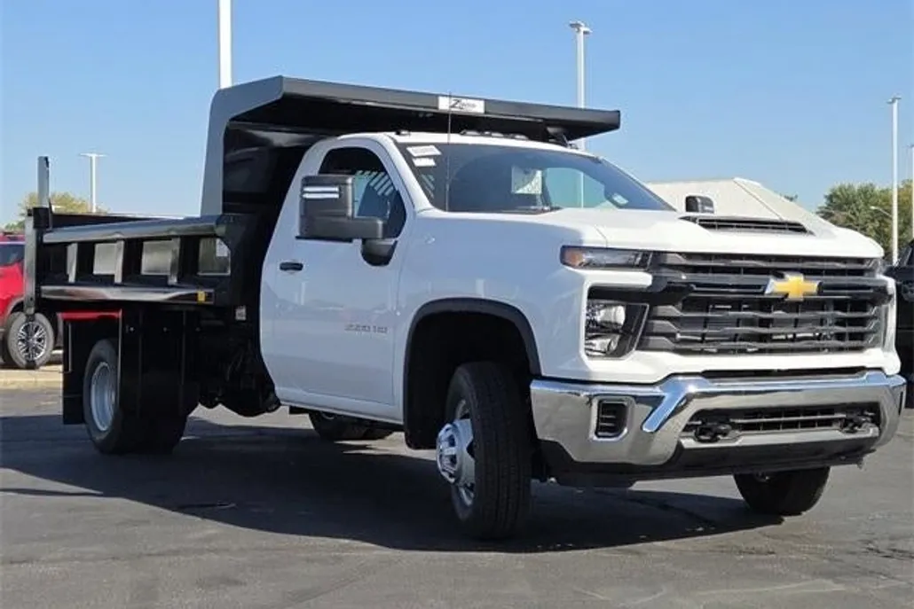 2025 Chevrolet Silverado 3500HD Work Truck photo 1