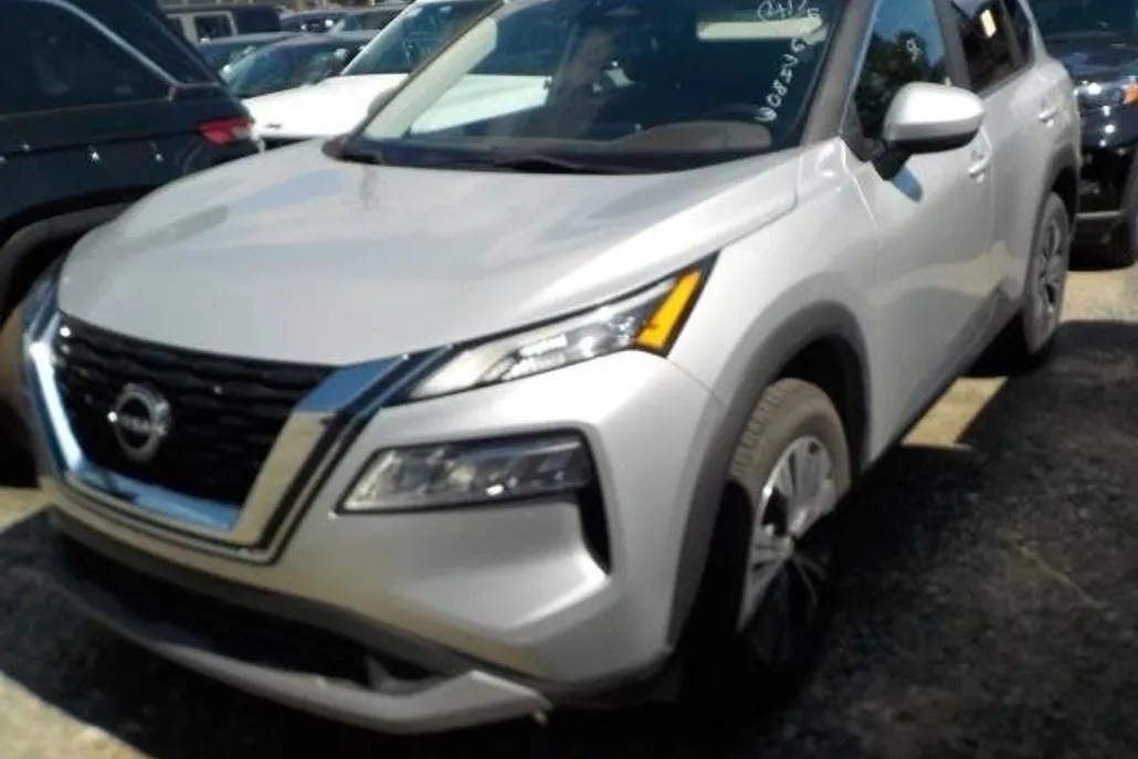 2023 Nissan Rogue SV photo 1
