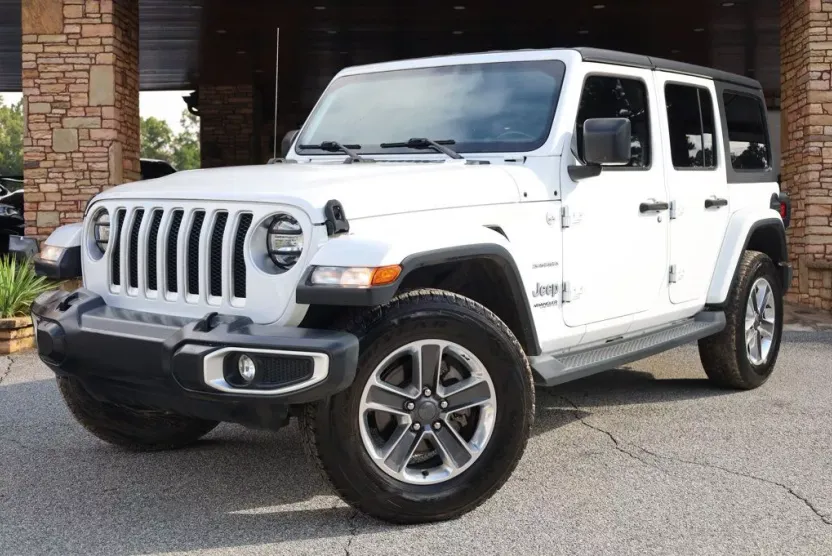 2019 Jeep Wrangler Unlimited Sahara photo 1