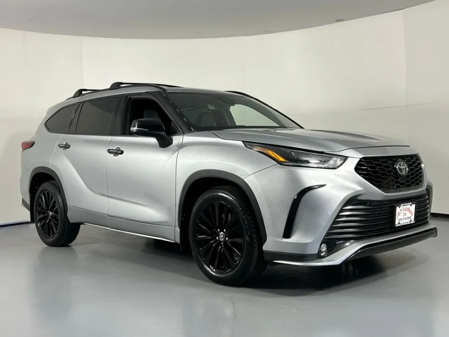 2022 Toyota Highlander XSE photo 1