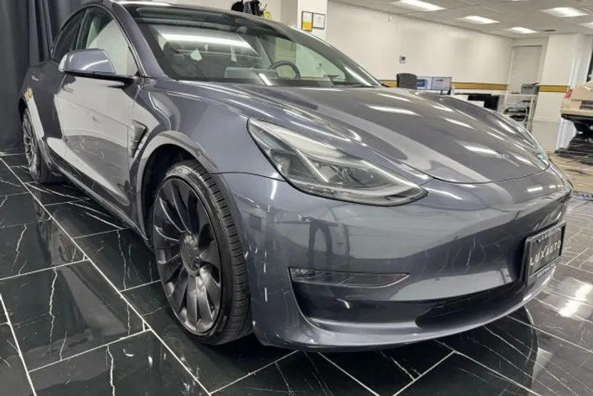 2023 Tesla Model 3 Performance photo 1