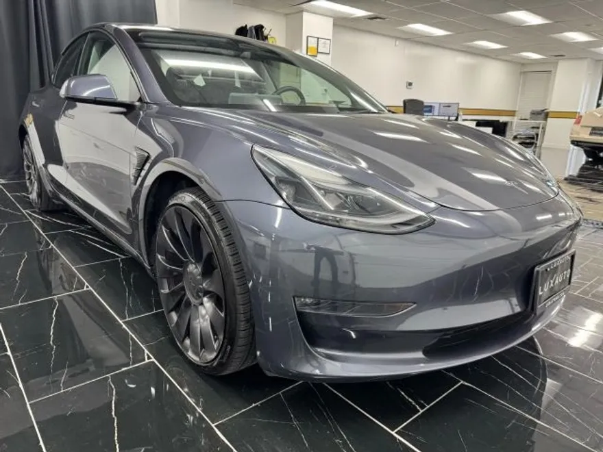 2023 Tesla Model 3 Performance photo 1