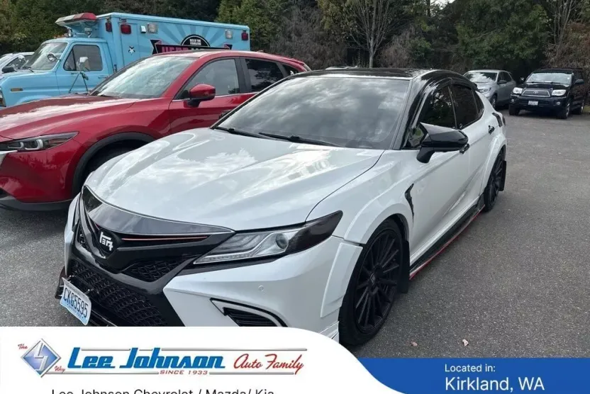 2020 Toyota Camry XSE photo 1
