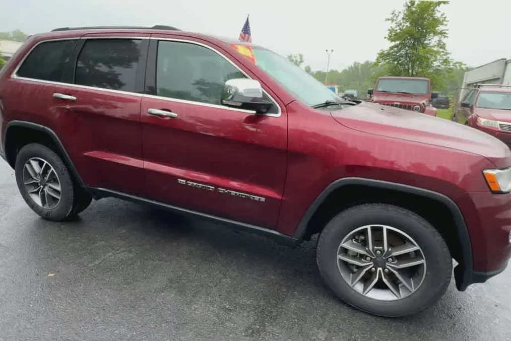 2022 Jeep Cherokee Limited photo 1