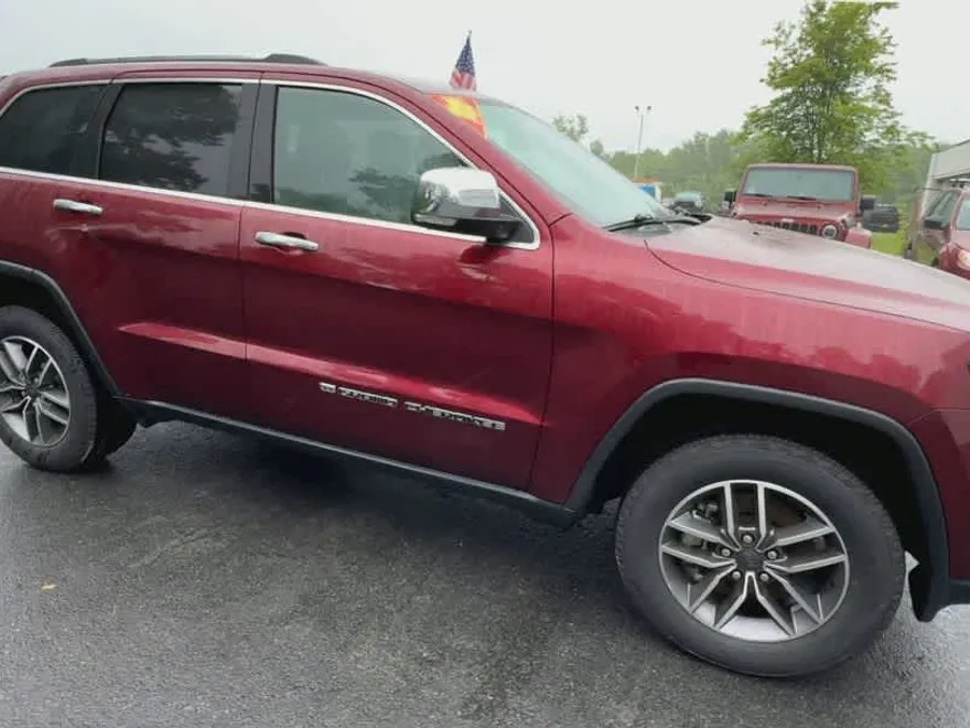 2022 Jeep Cherokee Limited photo 1