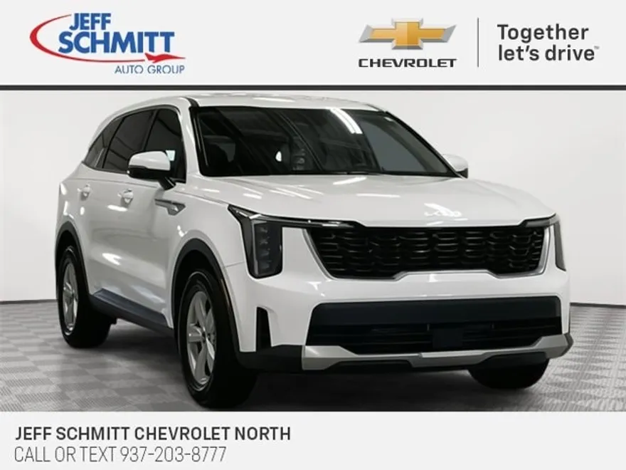 2025 Kia Sorento LX photo 1
