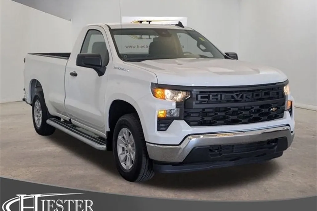 2024 Chevrolet Silverado 1500 photo 1