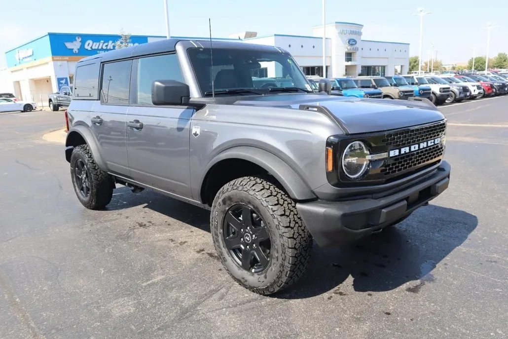 2025 Ford Bronco Big Bend photo 1