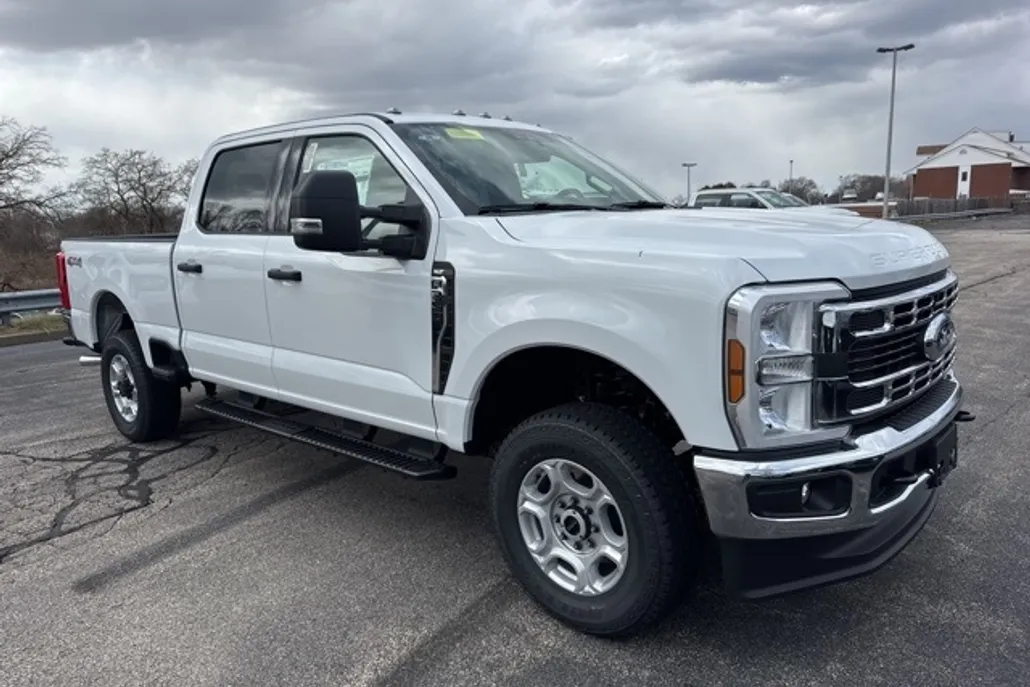 2025 Ford F-350 XLT photo 1
