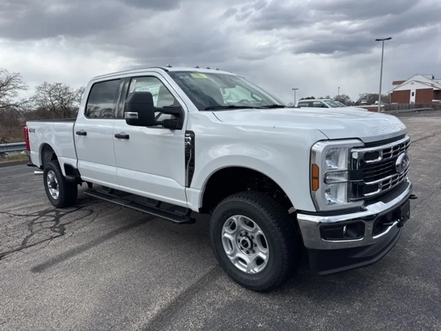 2025 Ford F-350 XLT photo 1