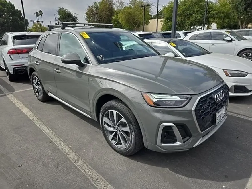 2023 Audi Q5 45 S line Premium Plus photo 1