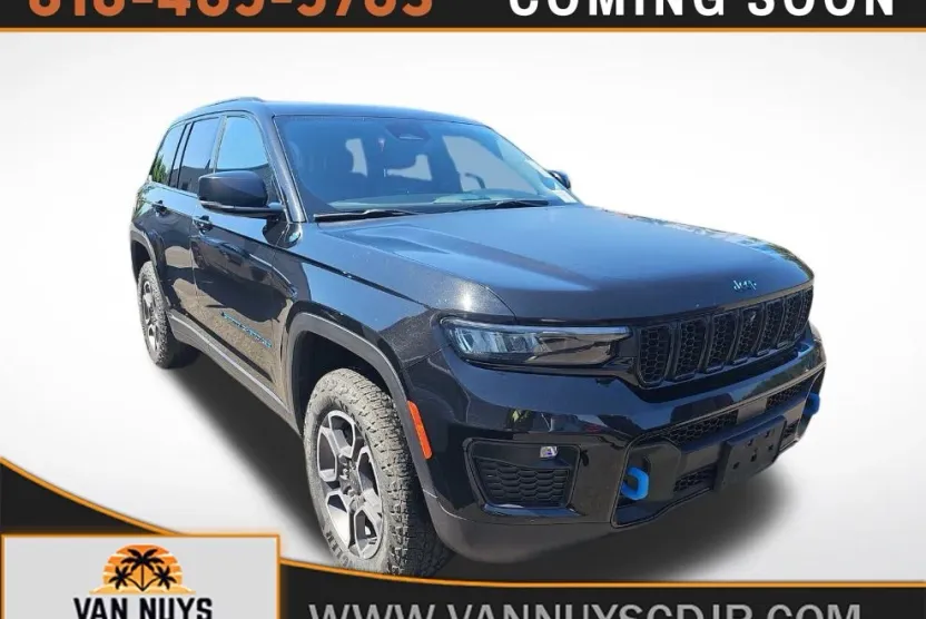 2024 Jeep Cherokee Trailhawk 4xe photo 1