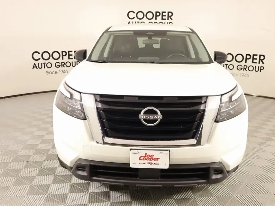 2023 Nissan Pathfinder S photo 1