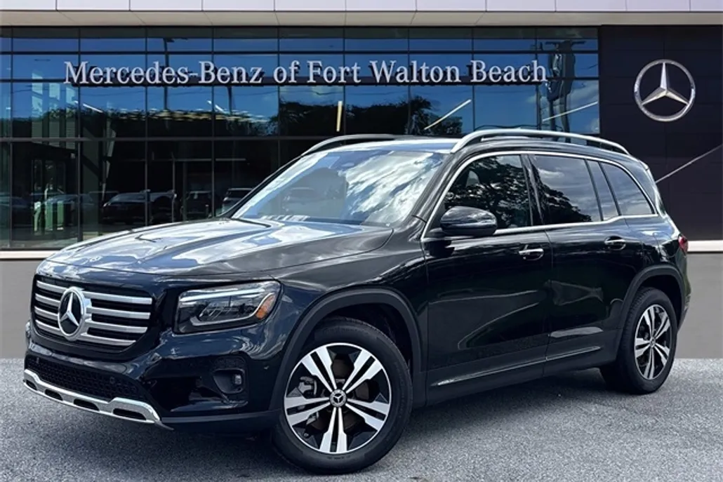 2025 Mercedes Benz GLB 250 photo 1