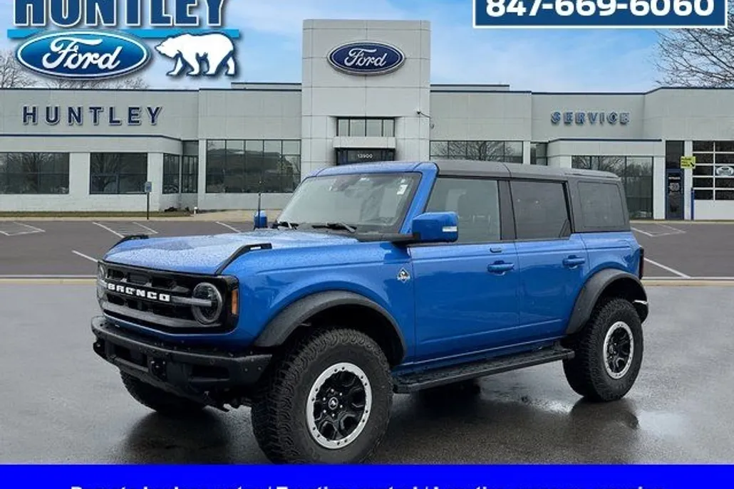 2022 Ford Bronco Outer Banks photo 1