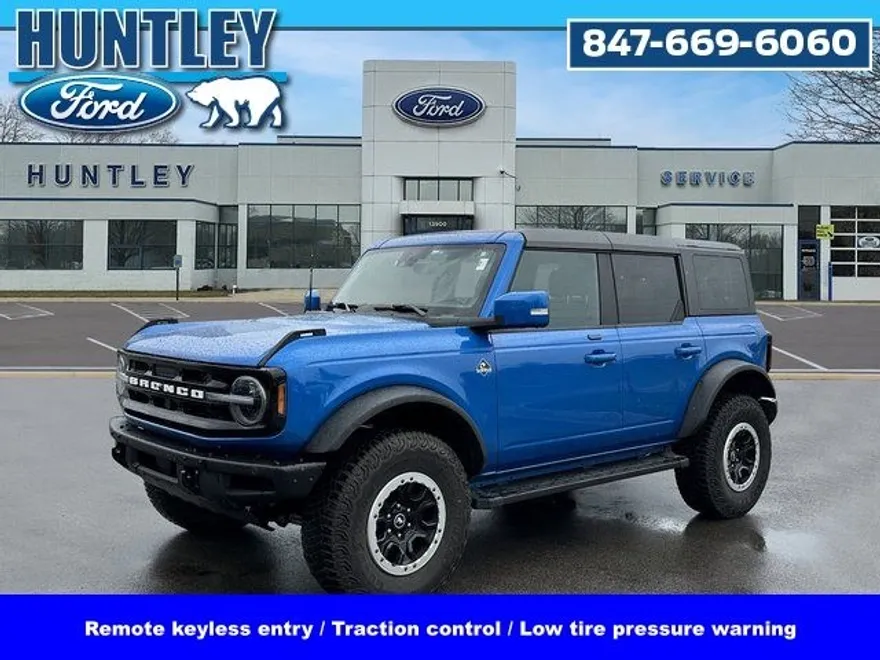 2022 Ford Bronco Outer Banks photo 1