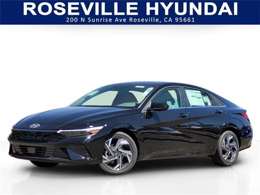2025 Hyundai Elantra SEL Convenience photo 1