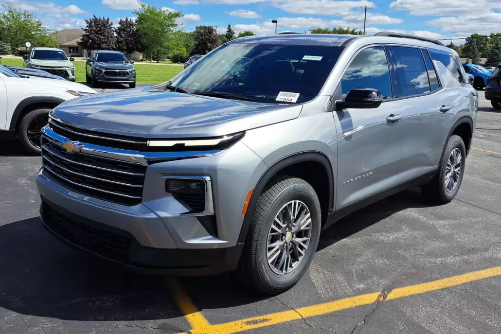 2026 Chevrolet Traverse photo 1