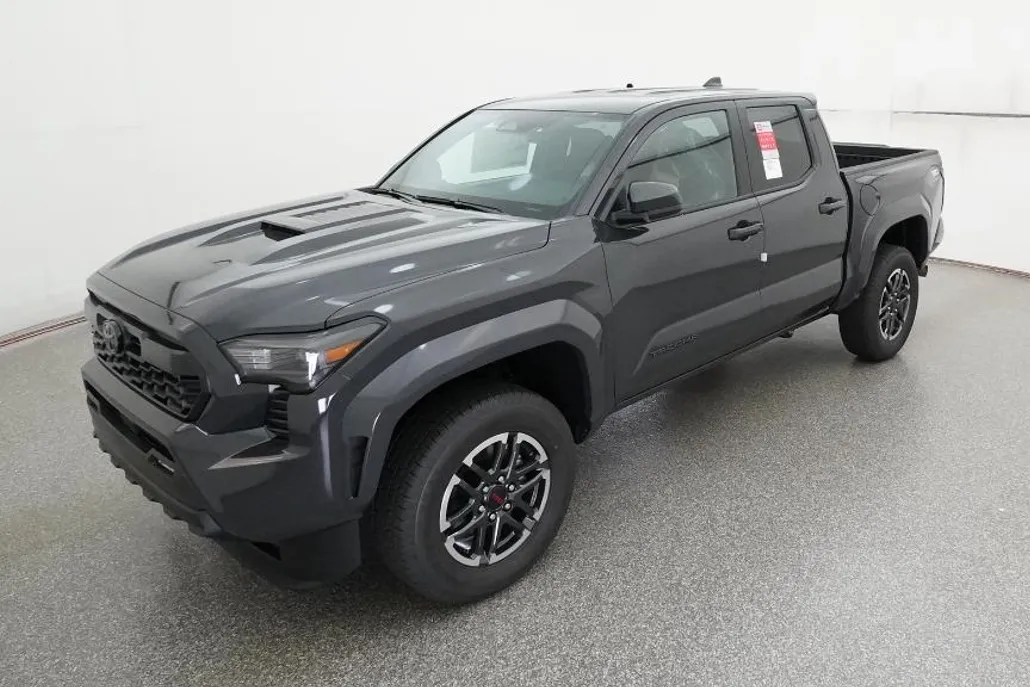 2025 Toyota Tacoma TRD Sport Double Cab photo 1