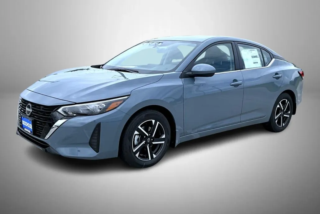 2025 Nissan Sentra SV photo 1