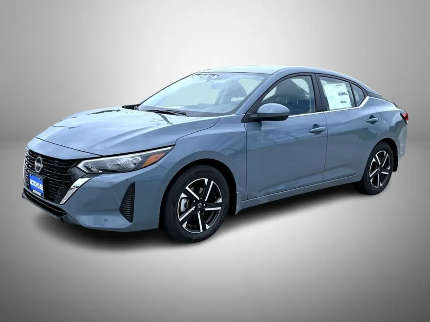 2025 Nissan Sentra SV photo 1