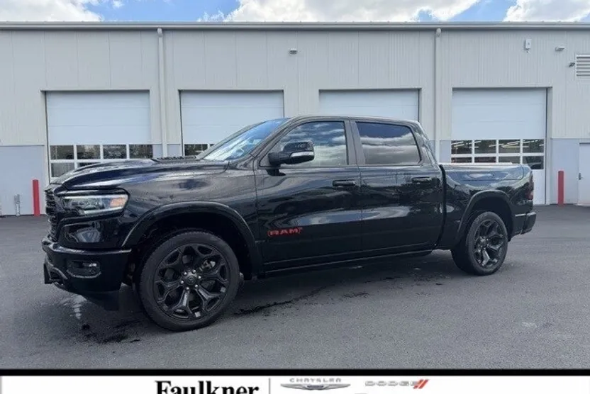 2022 Ram 1500 Limited photo 1