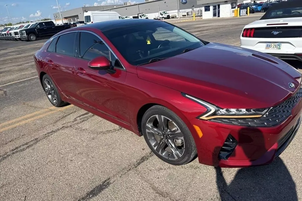 2021 Kia K5 EX photo 1