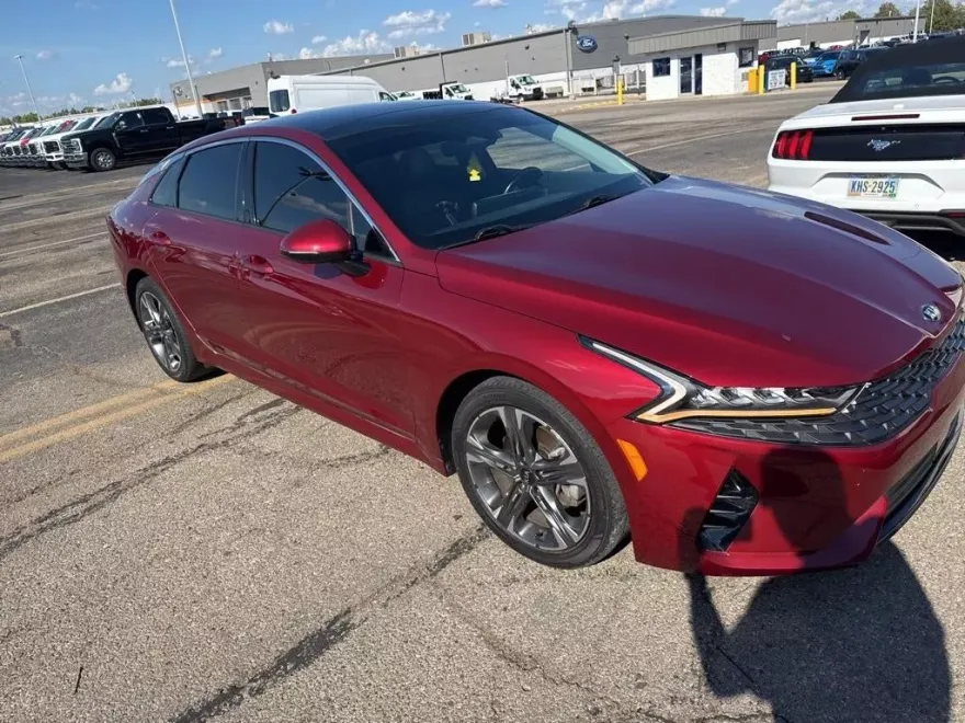 2021 Kia K5 EX photo 1