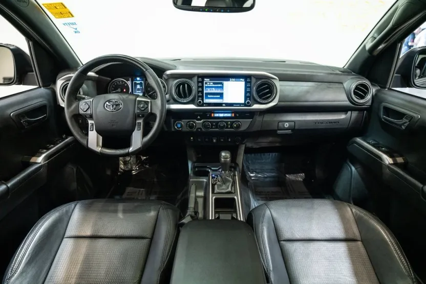 2023 Toyota Tacoma Limited photo 1
