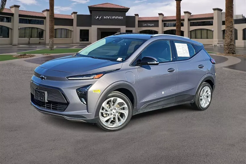 2022 Chevrolet Bolt EUV photo 1