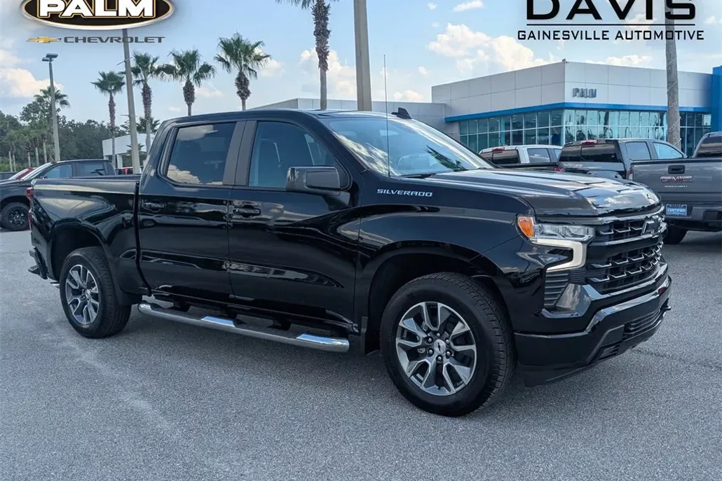2026 Chevrolet Silverado 1500 RST photo 1