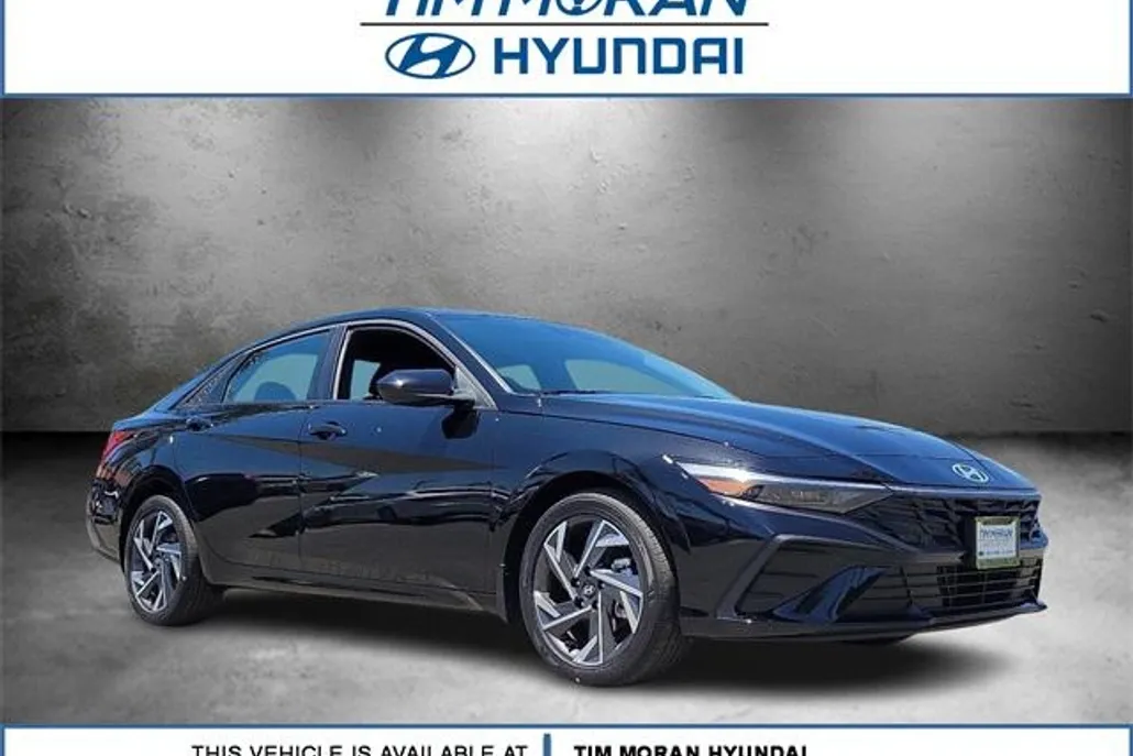 2025 Hyundai Elantra SEL Sport photo 1
