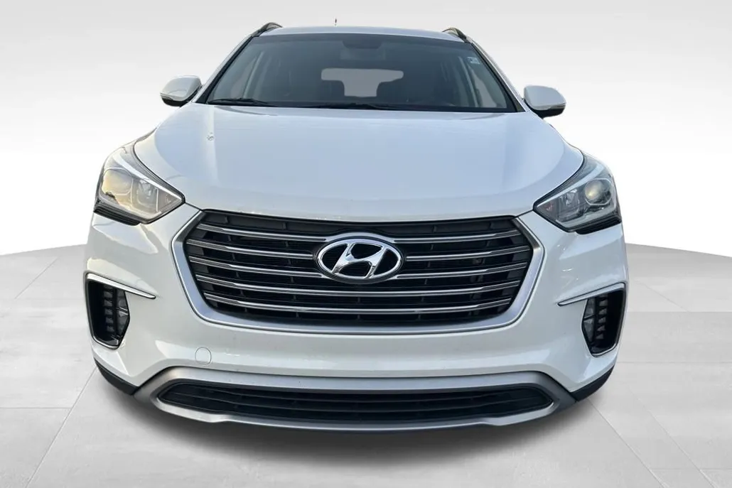 2019 Hyundai Santa Fe XL SE Premium photo 1