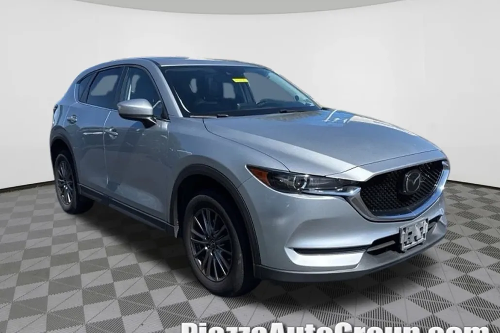 2019 Mazda CX-5 Touring photo 1