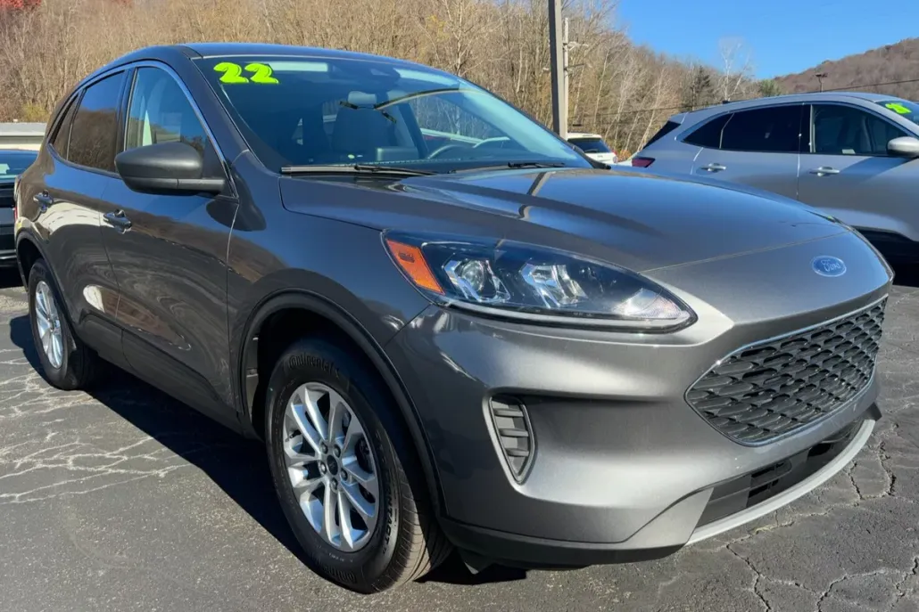 2022 Ford Escape SE photo 1