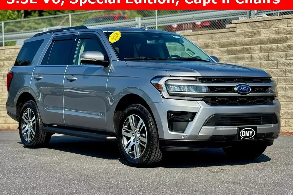 2024 Ford Expedition XLT photo 1
