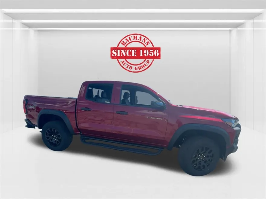 2026 Chevrolet Colorado Trail Boss photo 1