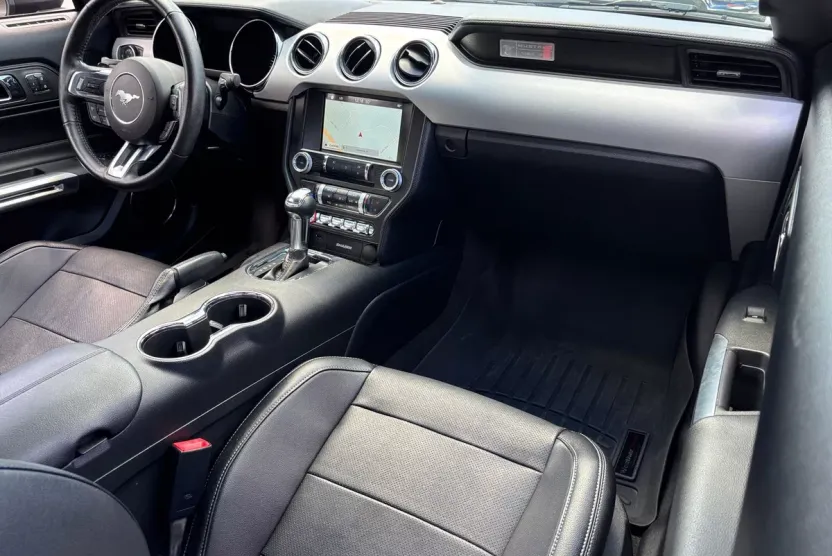 2017 Ford Mustang GT Premium photo 1