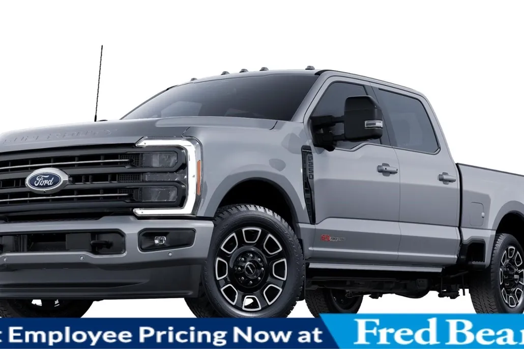 2025 Ford F-250 Platinum photo 1