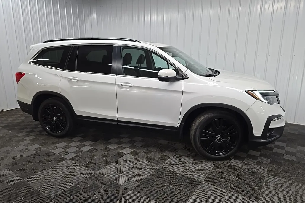 2022 Honda Pilot Special Edition photo 1