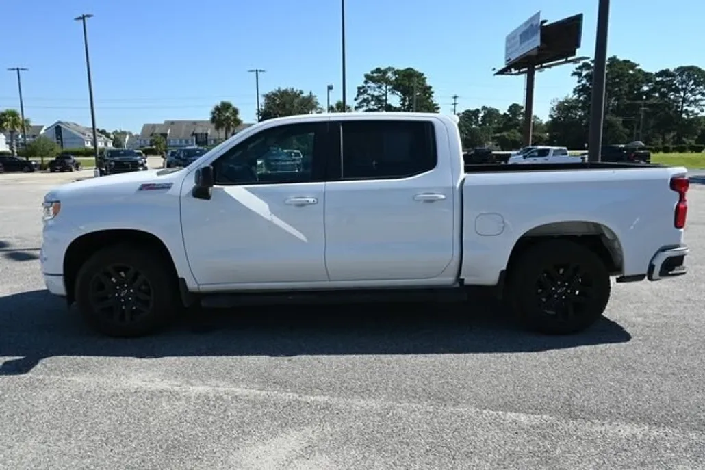 2024 Chevrolet Silverado 1500 RST photo 1