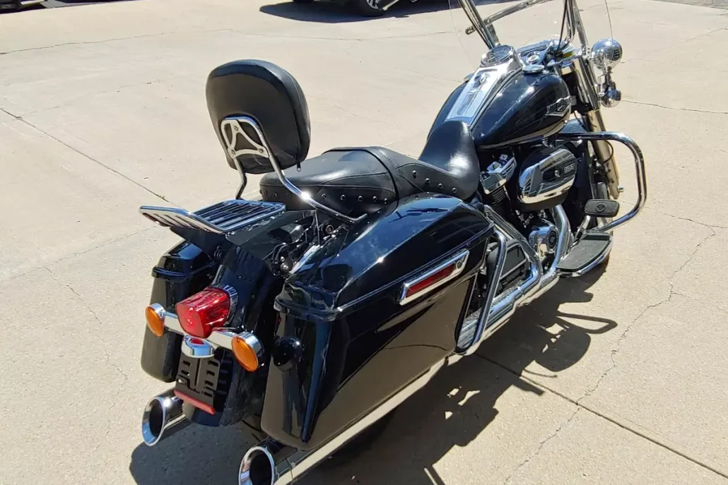 2020 Harley Davidson FLHR / Road King photo 1